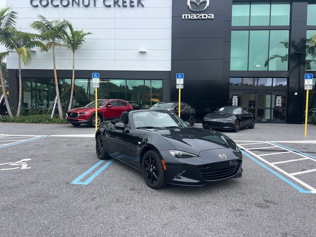 2020 Mazda MX-5 Miata Miata Sport photo 2