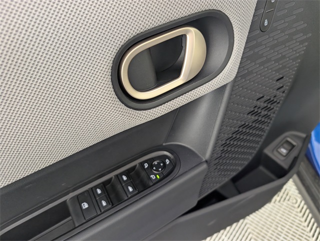 2025 Mini Cooper 4 Door Hardtop S Iconic photo 19