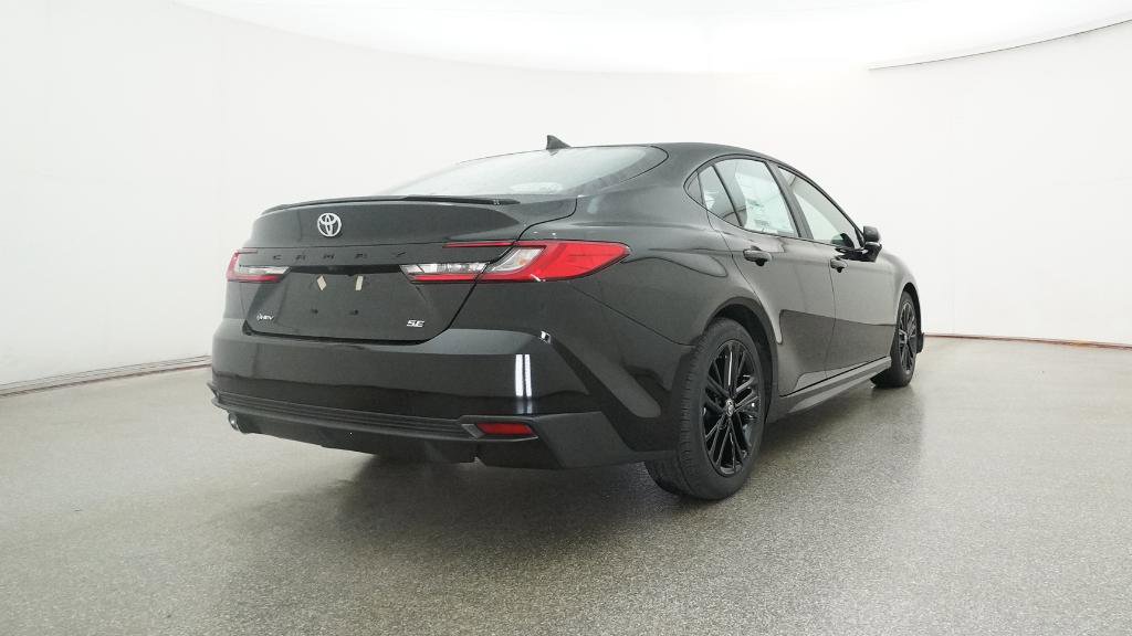2026 Toyota Camry SE photo 4