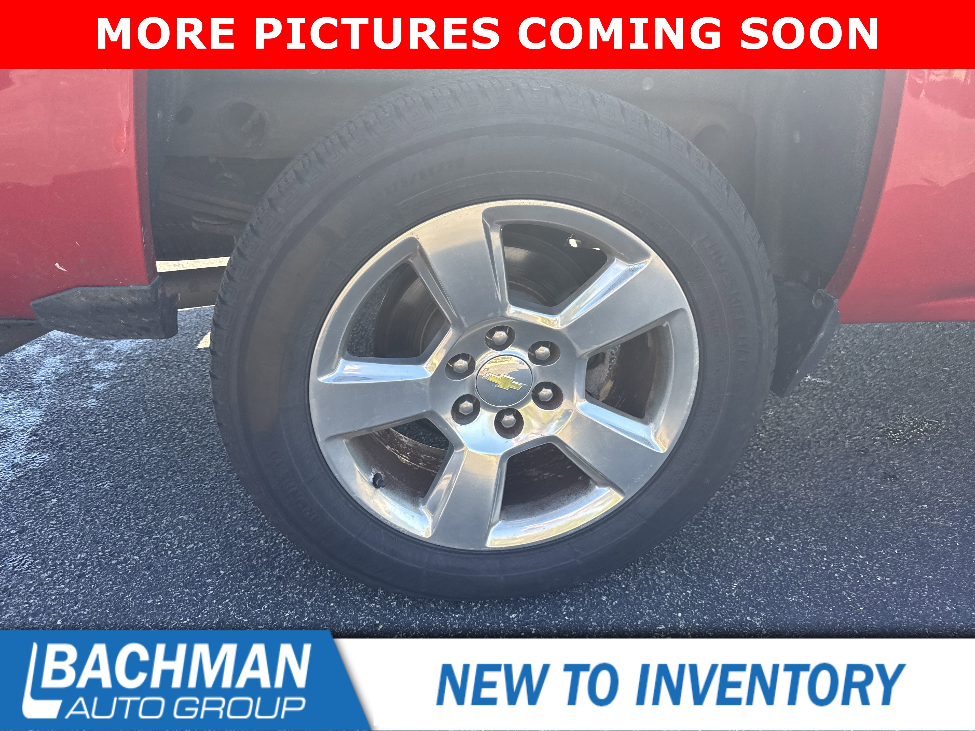 2016 Chevrolet Silverado 1500 LT photo 2