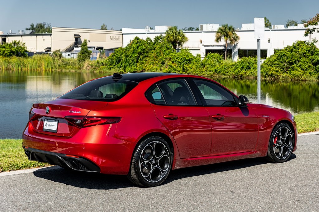 2023 Alfa Romeo Giulia Ti photo 3