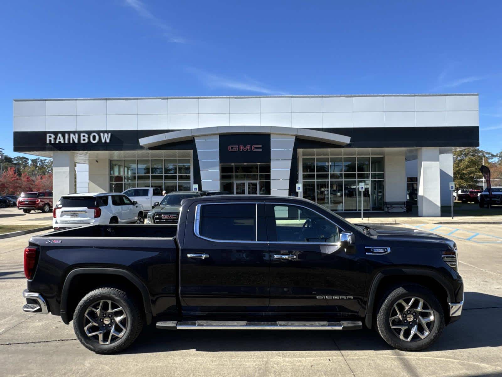 2026 GMC Sierra 1500 SLT's photo