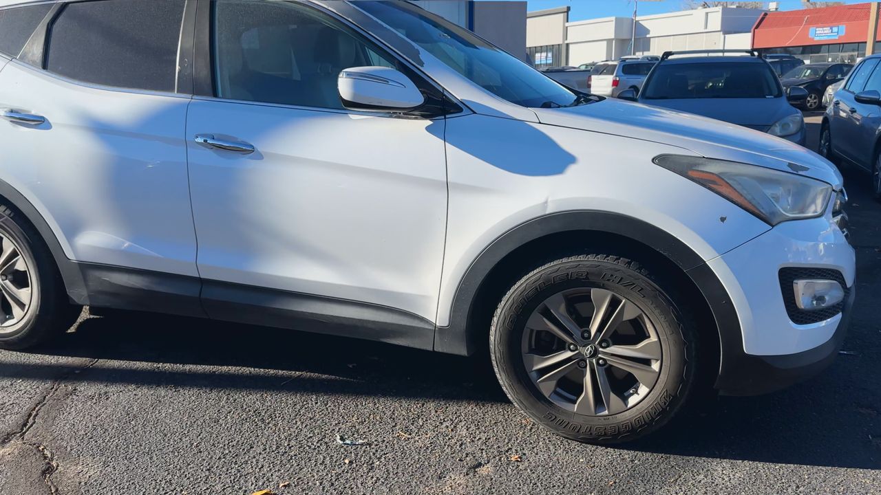 2014 Hyundai Santa Fe Sport GLS photo 2