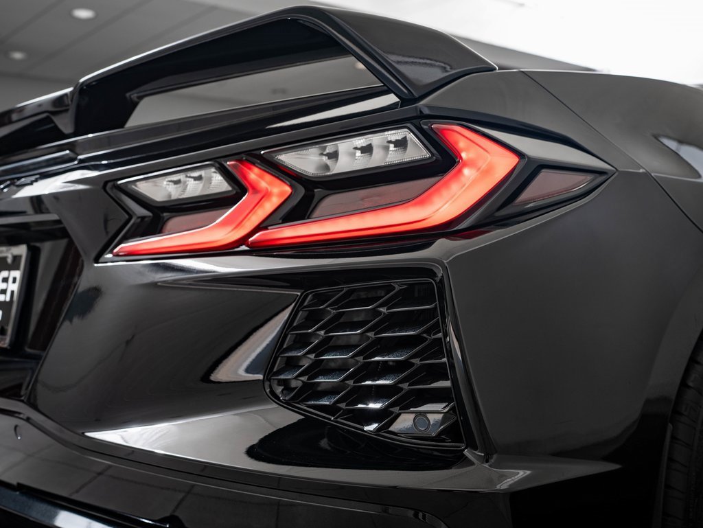 2023 Chevrolet Corvette Stingray 2LT photo 9