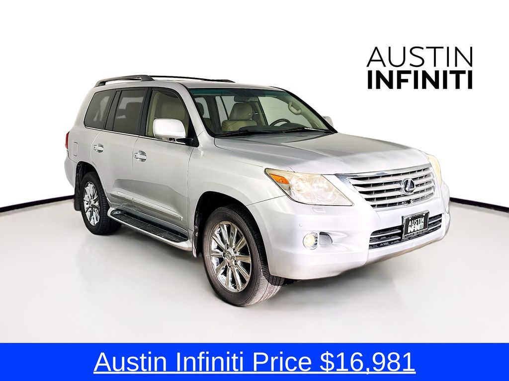 2011 Lexus LX 570's photo