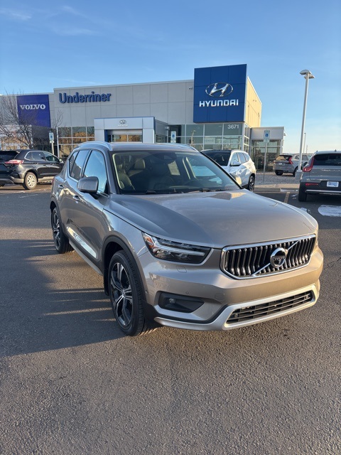 2020 Volvo XC40 Inscription's photo
