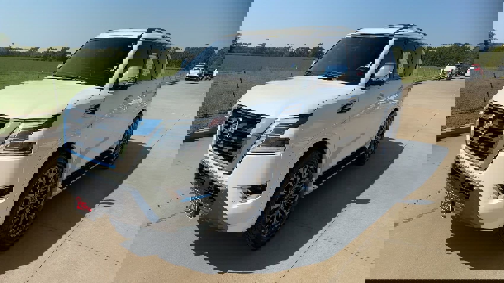 2022 Nissan Armada Platinum photo 3