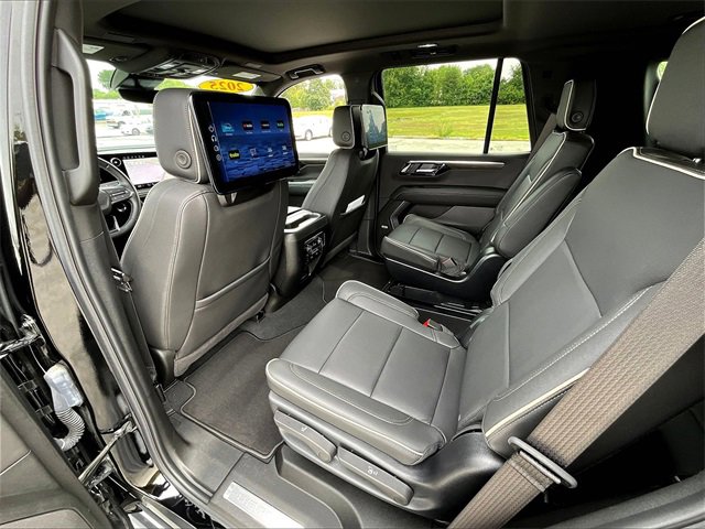 2025 Chevrolet Tahoe Premier photo 14
