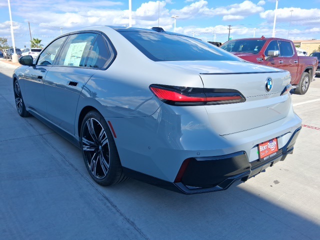 2026 Bmw 740i photo 4