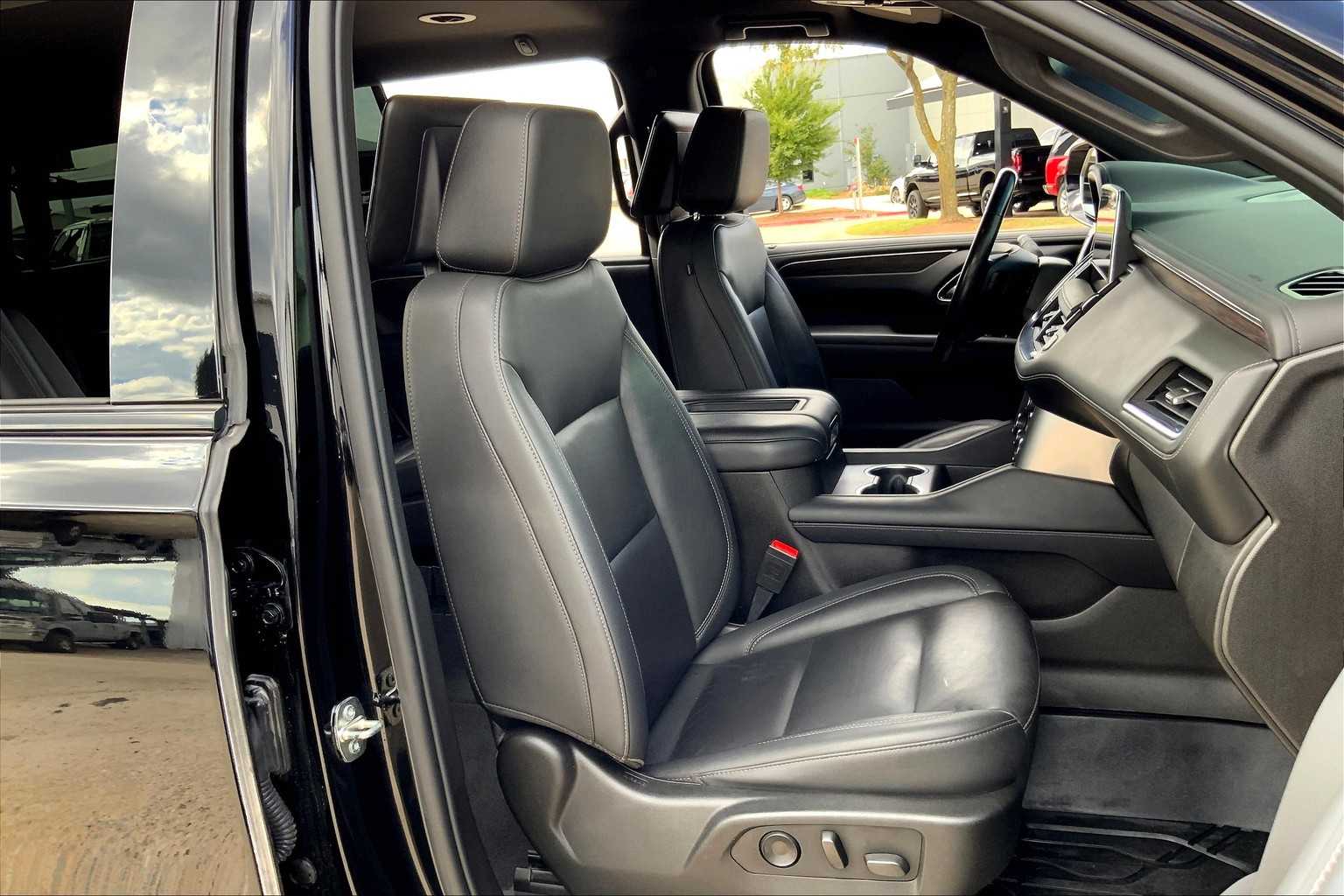 2021 Chevrolet Tahoe Z71 photo 7