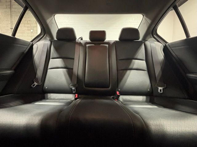 2017 Honda Accord Hybrid Touring photo 10