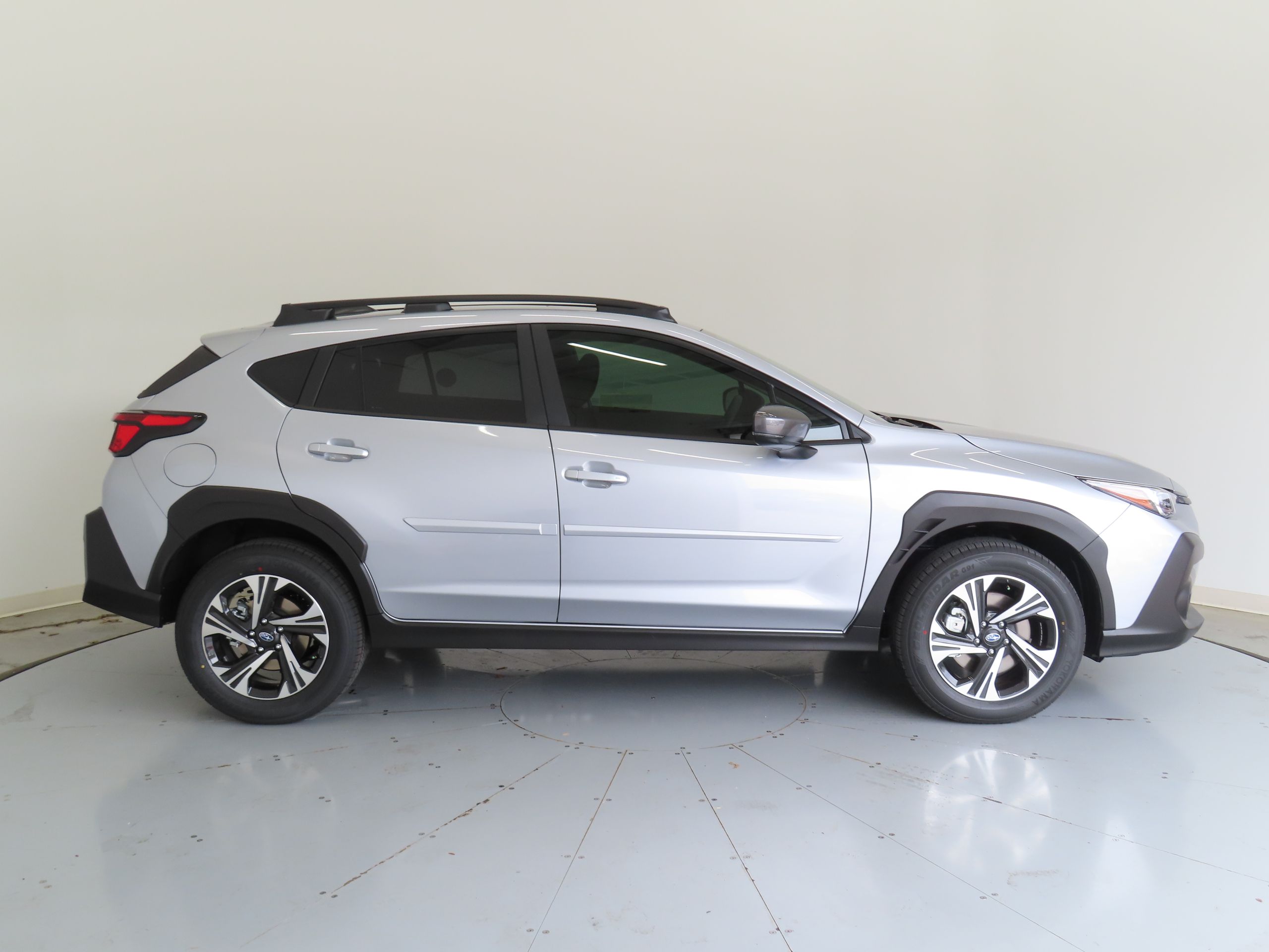 2025 Subaru Crosstrek Premium photo 2