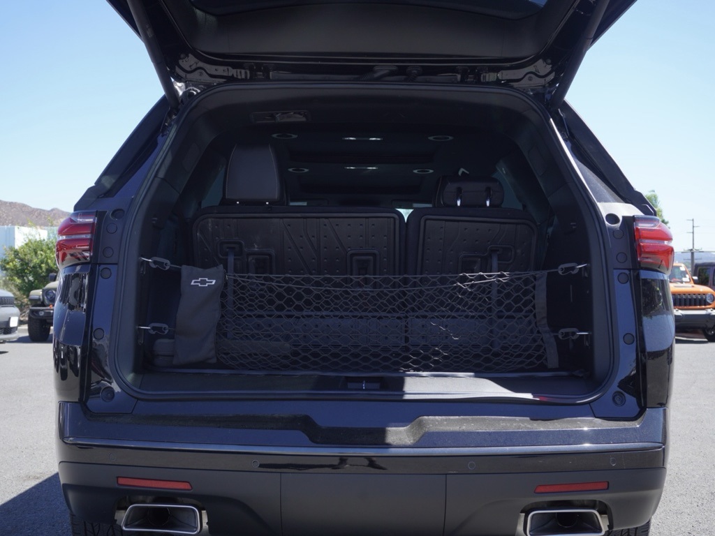 2023 Chevrolet Traverse Premier photo 4