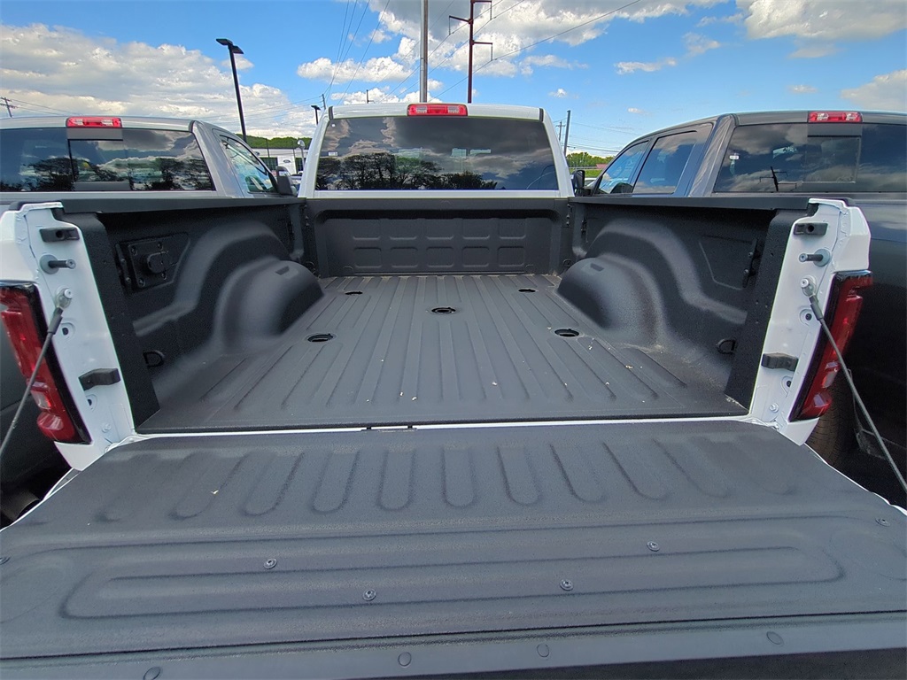2025 Ram 2500 Big Horn photo 3