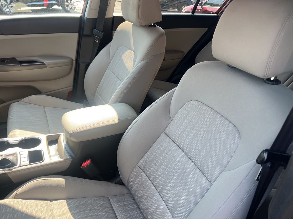 2020 Kia Sportage LX photo 5