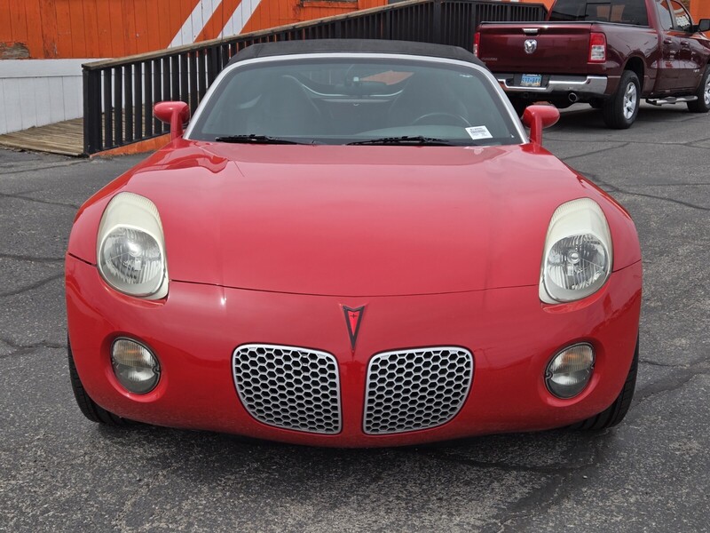 2007 Pontiac Solstice photo 6