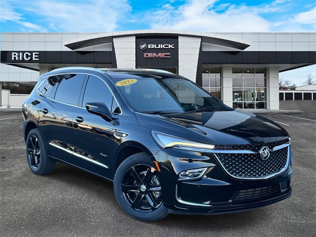 2023 Buick Enclave Avenir's photo