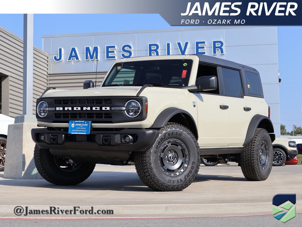 2025 Ford Bronco 4-Door Big Bend's photo