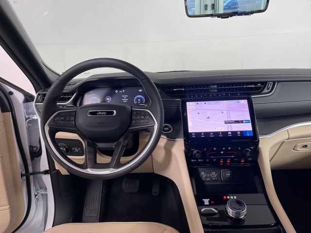 2025 Jeep Grand Cherokee Limited photo 19