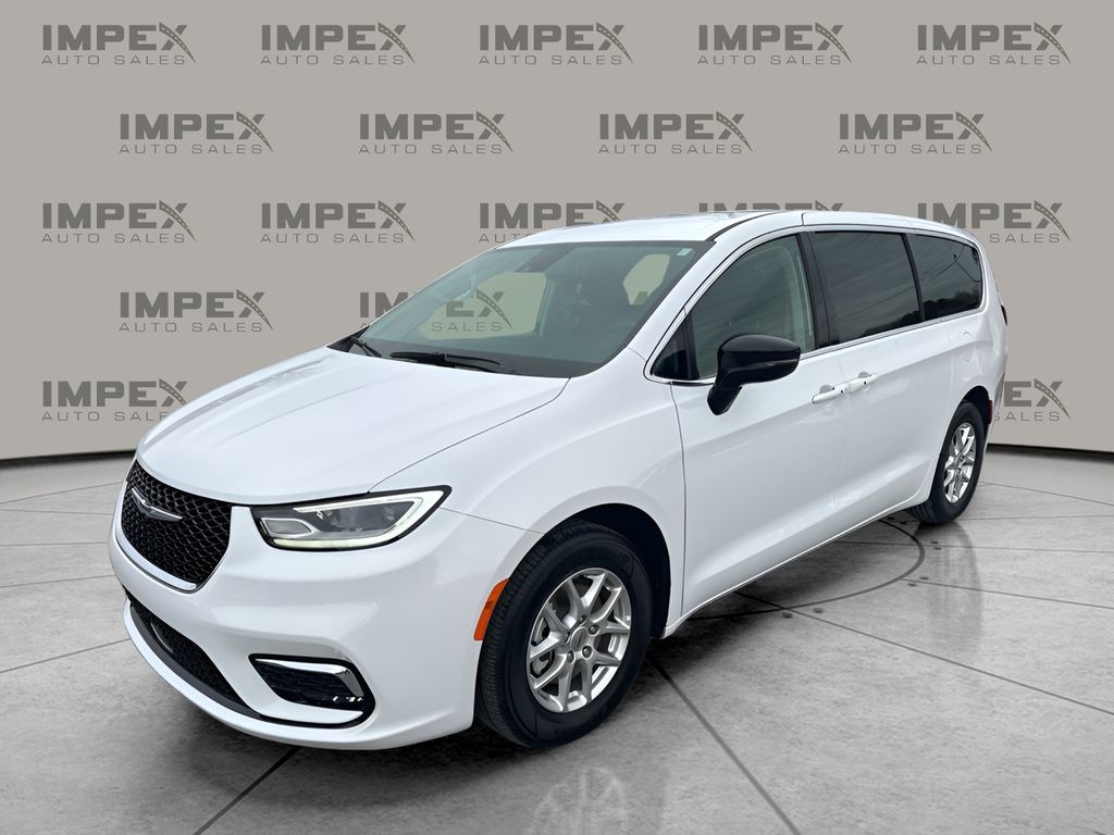 2024 Chrysler Pacifica