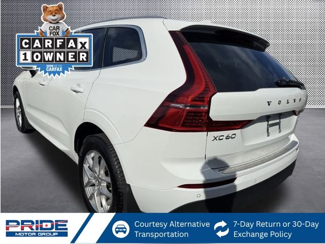 2021 Volvo XC60 T5 Momentum photo 2