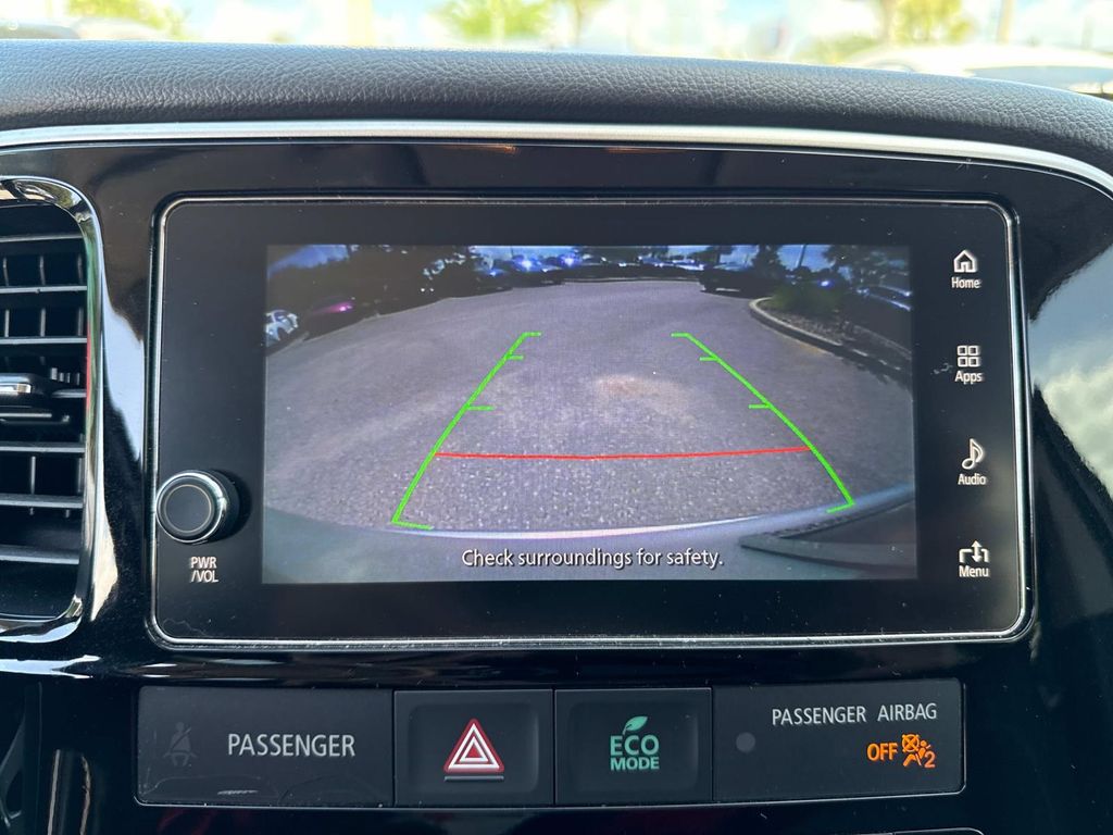 2018 Mitsubishi Outlander PHEV SEL photo 26