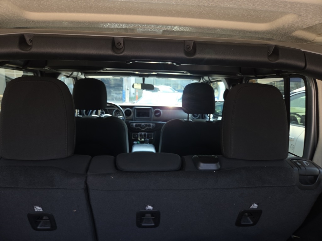 2020 Jeep Wrangler Unlimited Willys photo 5
