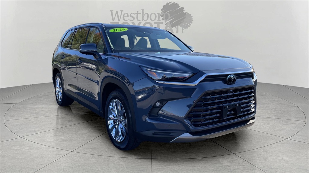2024 Toyota Grand Highlander Platinum's photo