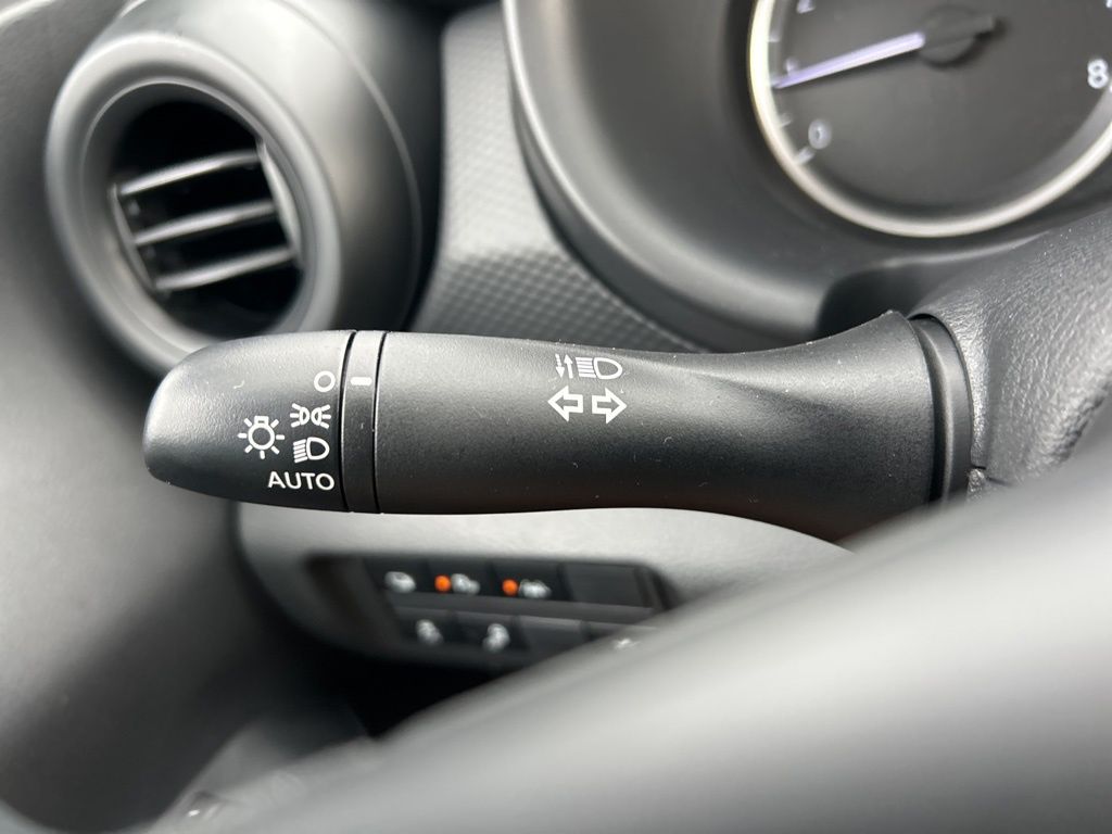 2024 Nissan Kicks S photo 21
