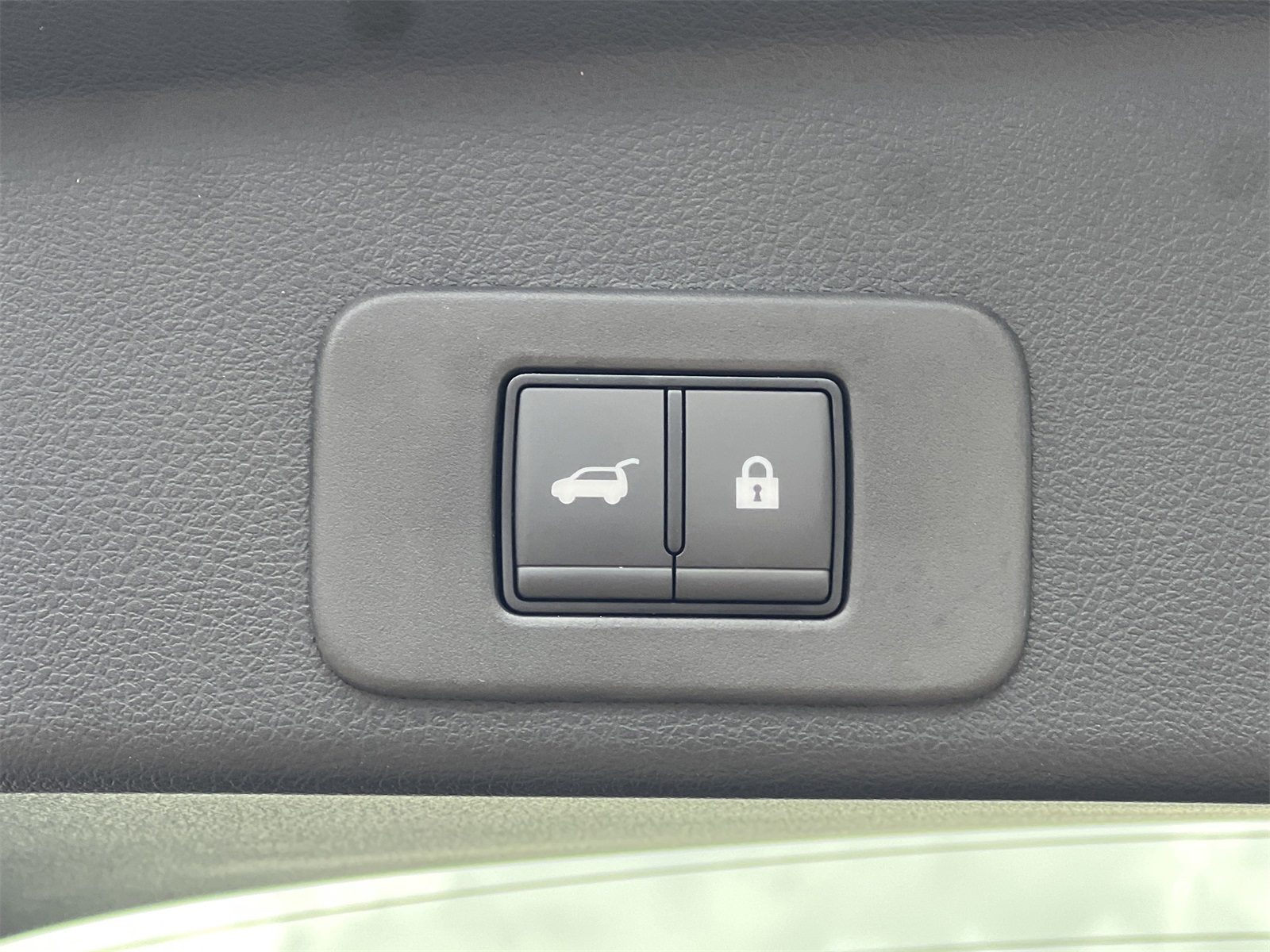 2025 Nissan Murano SL photo 22