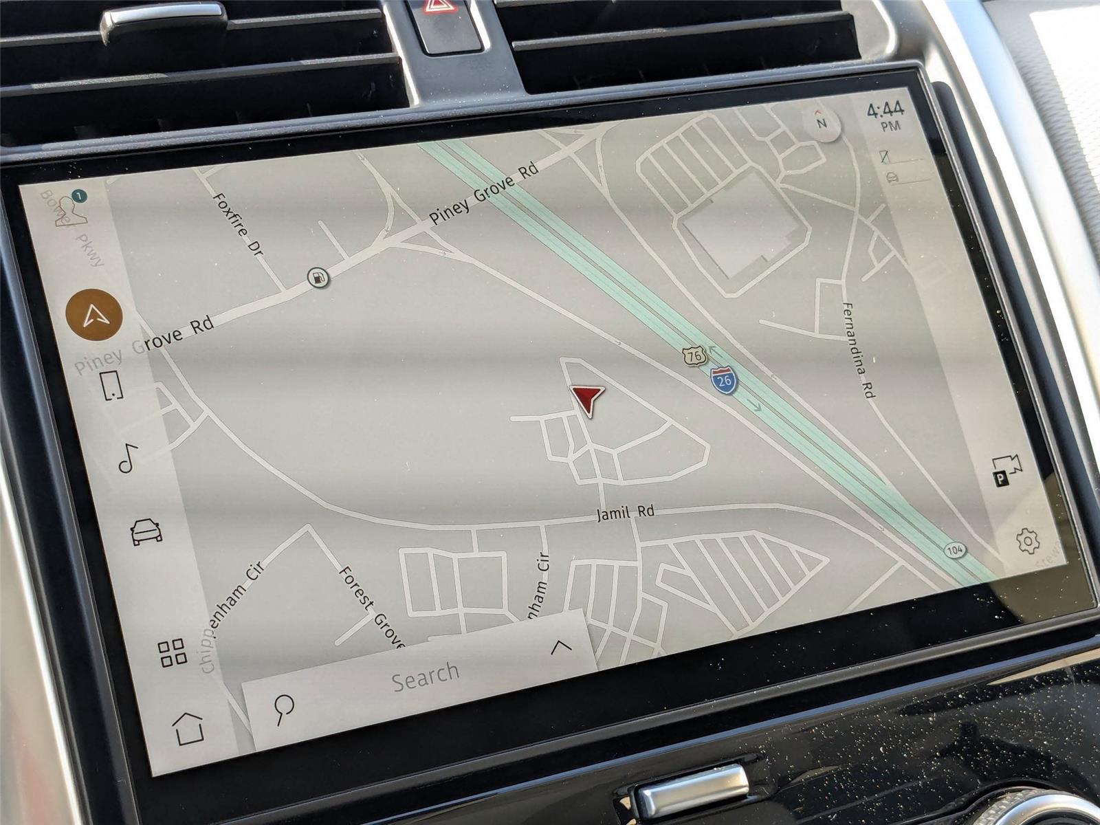 2025 Land Rover Discovery SE photo 18