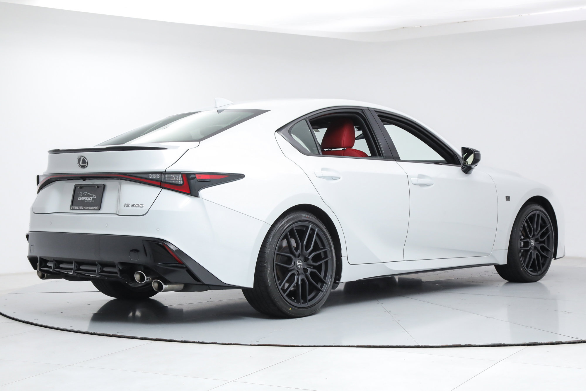 2024 Lexus IS 500 F SPORT Performance photo 4