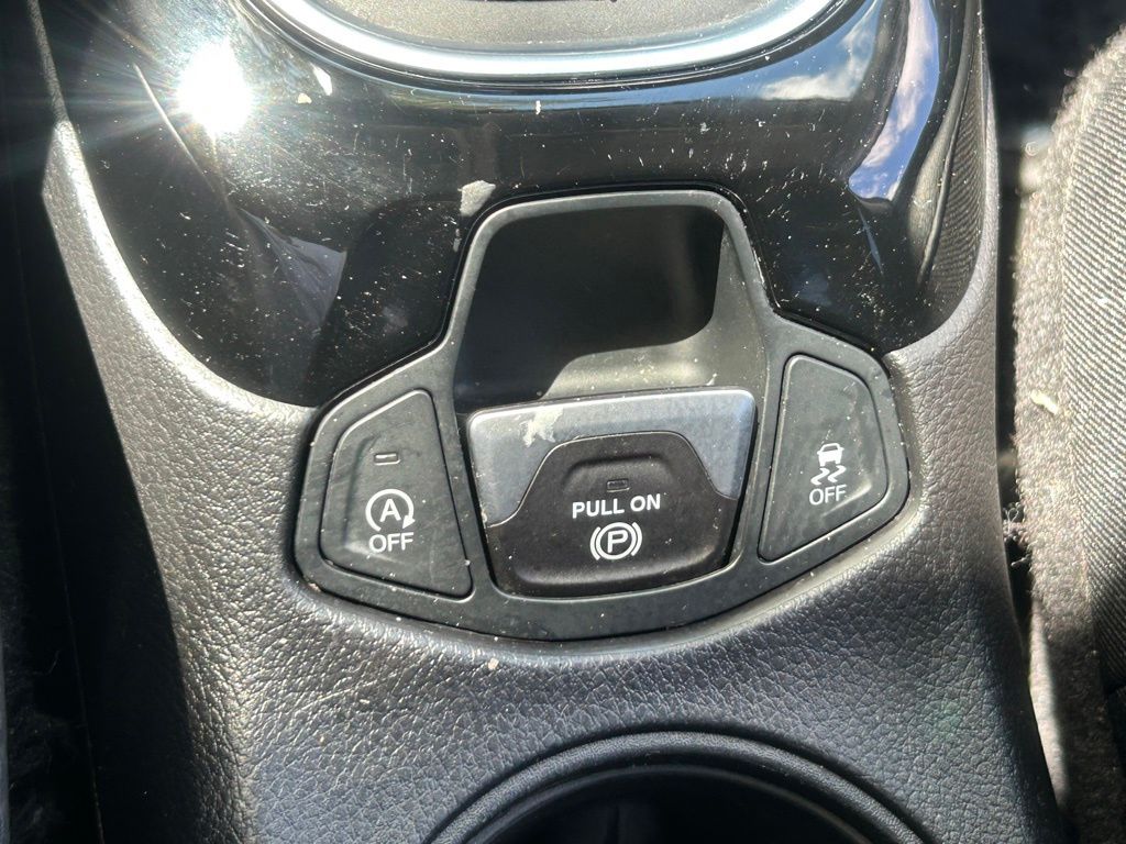 2021 Jeep Compass Altitude photo 35