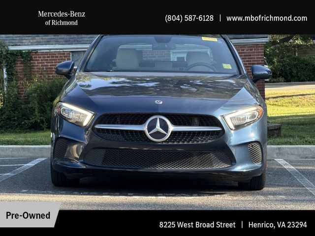 2020 Mercedes Benz A 220 photo 2