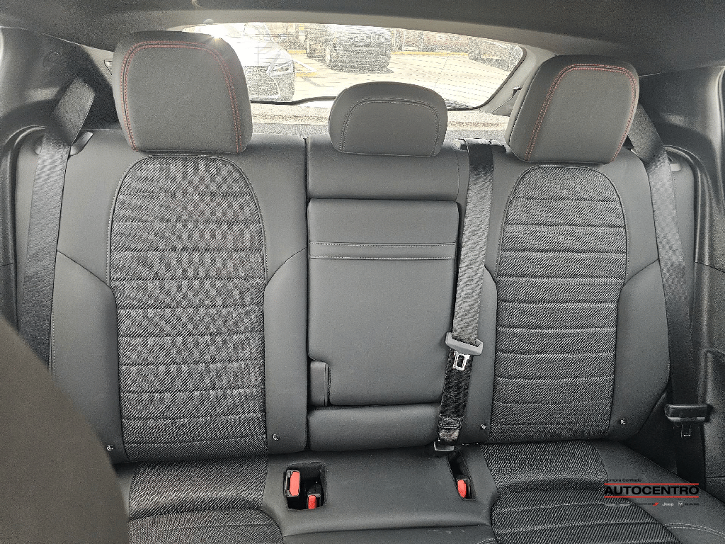 2023 Dodge Hornet GT photo 3