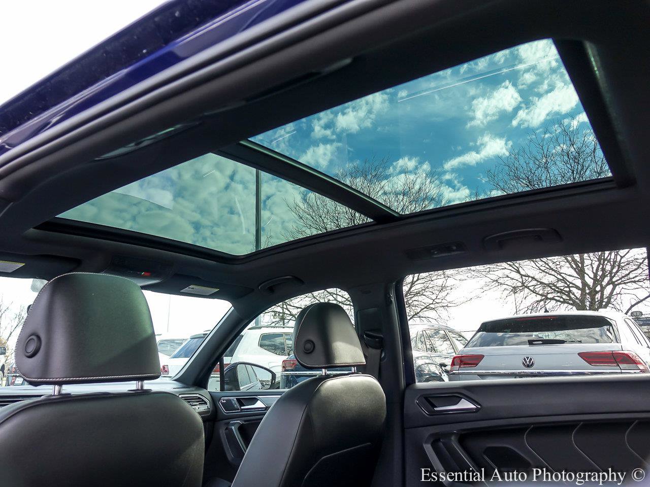 2022 VOLKSWAGEN TIGUAN - Image 10