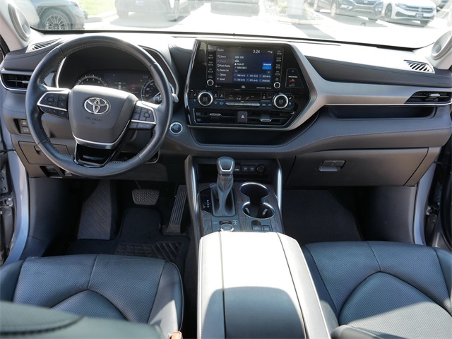 2021 Toyota Highlander Limited photo 22