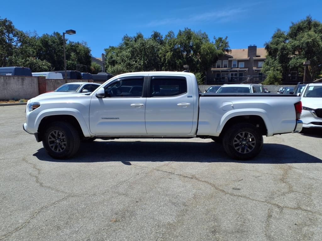 2023 Toyota Tacoma TRD Sport V6 photo 3