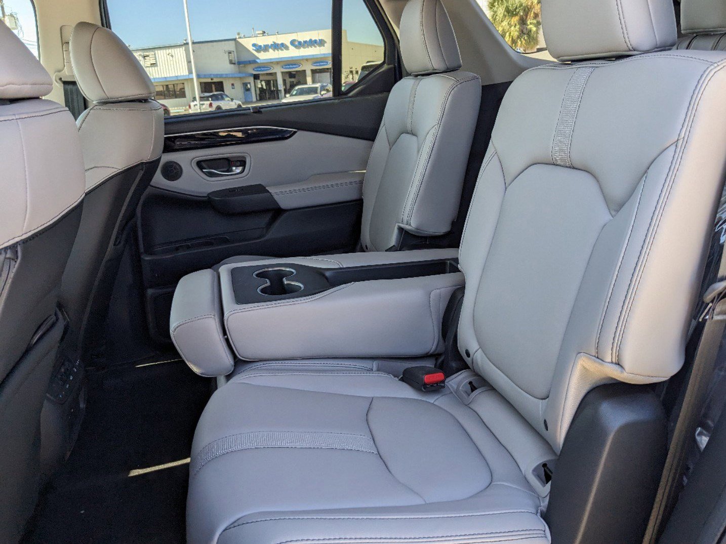 2025 Honda Pilot EX-L photo 17
