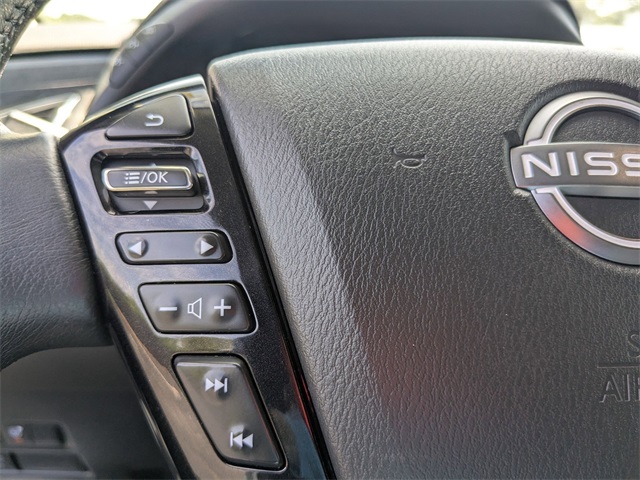 2022 Nissan Armada SV photo 12