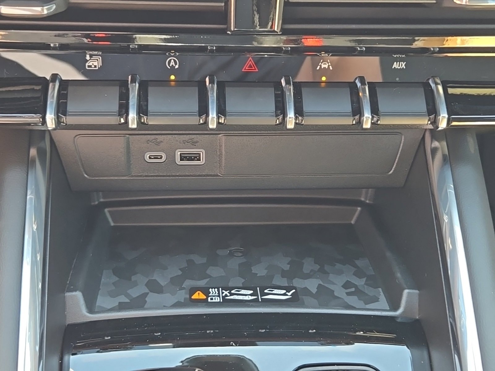 2026 Gmc Canyon AT4 photo 32