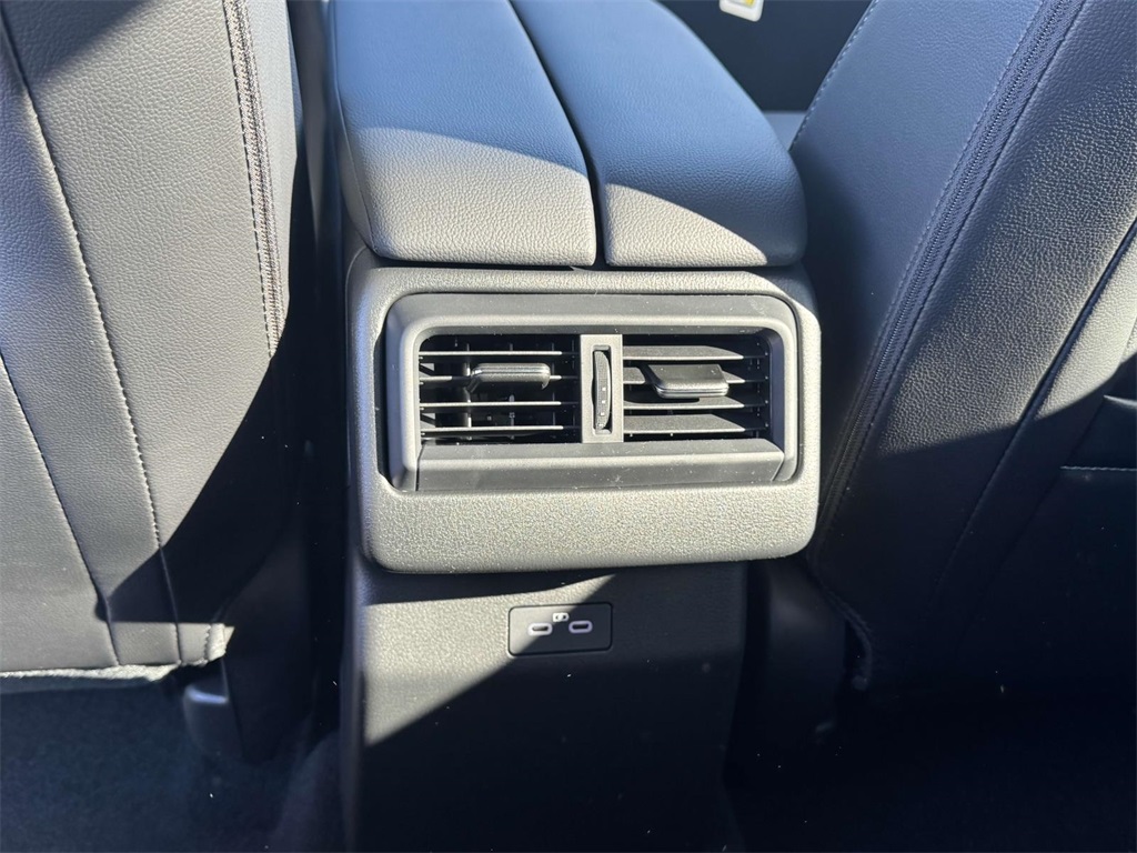2025 Mazda CX-50 Premium photo 12