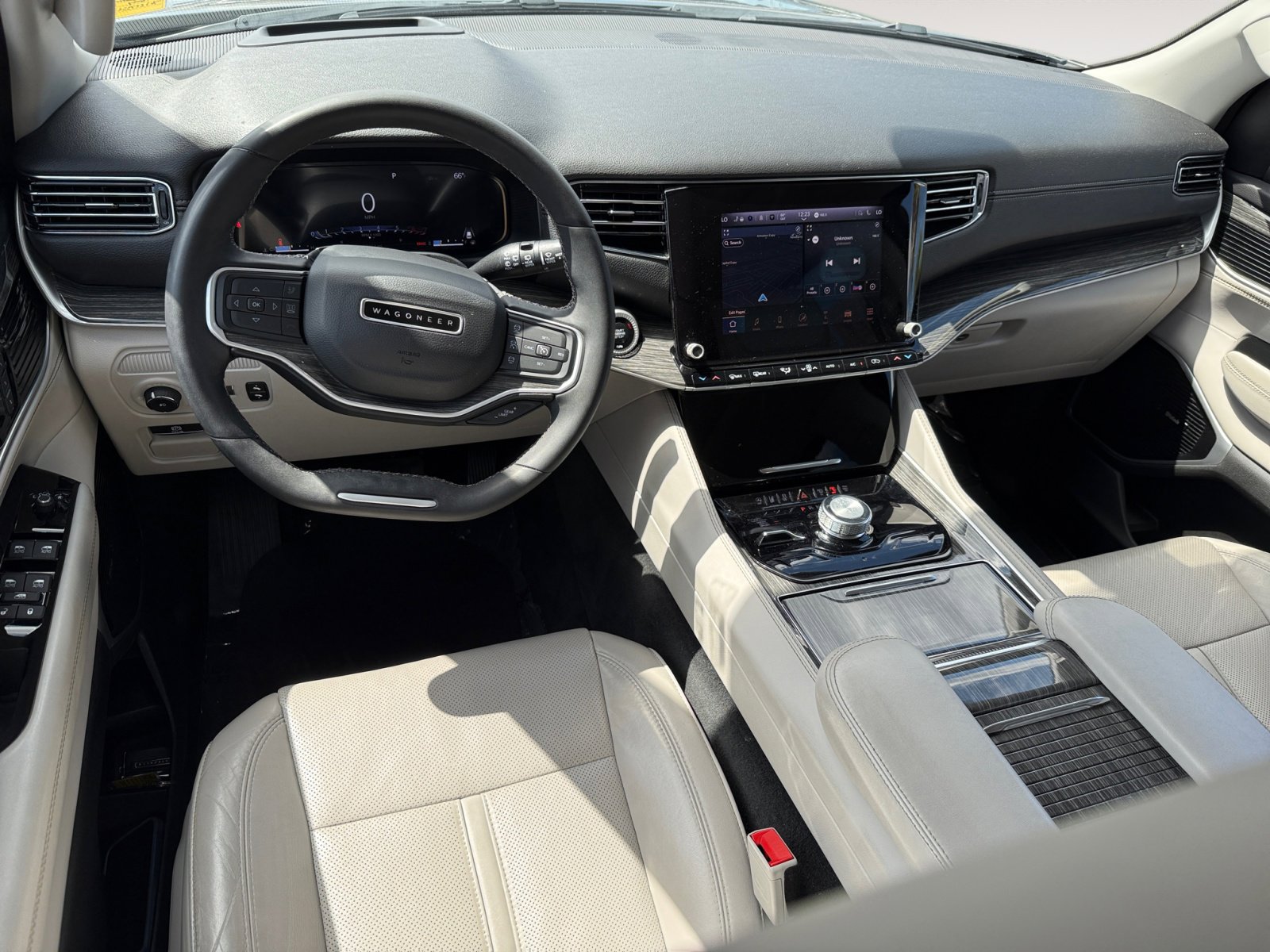 2022 Jeep Wagoneer Series III photo 14