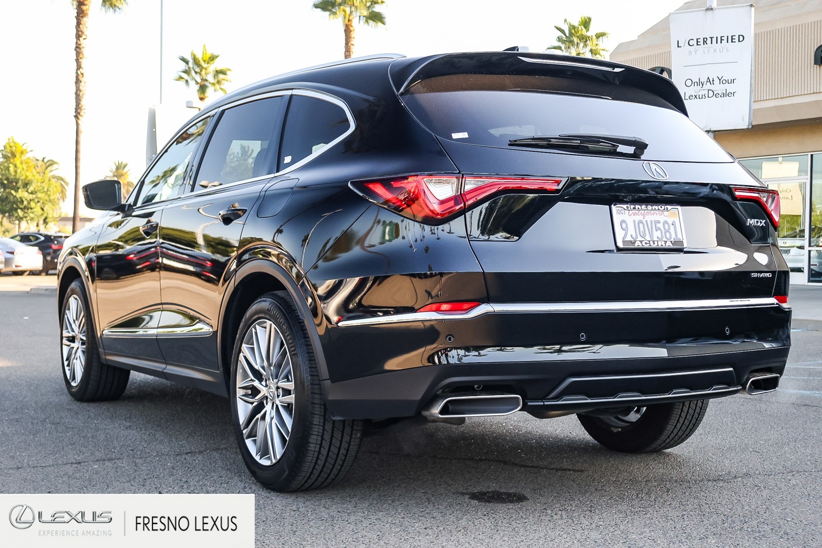 2024 Acura MDX SH-AWD Advance photo 4