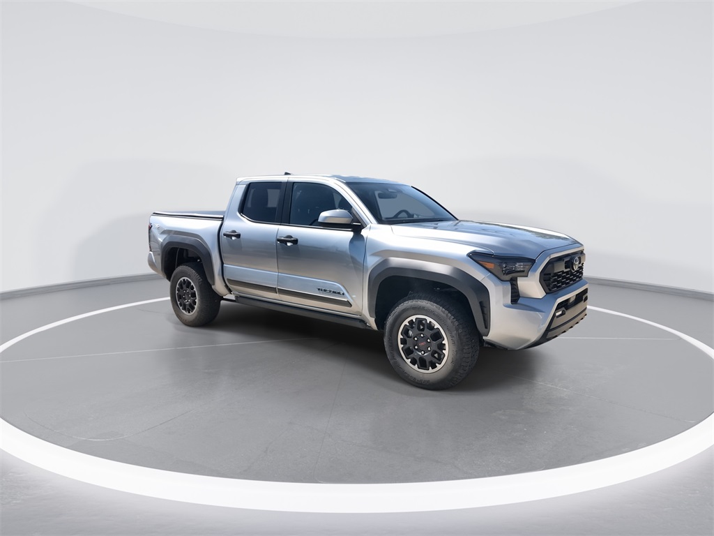2025 Toyota Tacoma TRD Off-Road photo 2