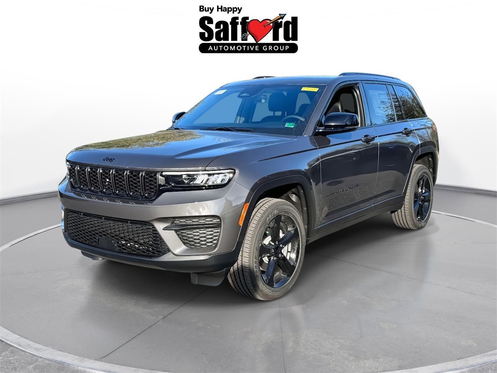 2025 Jeep Grand Cherokee Altitude's photo