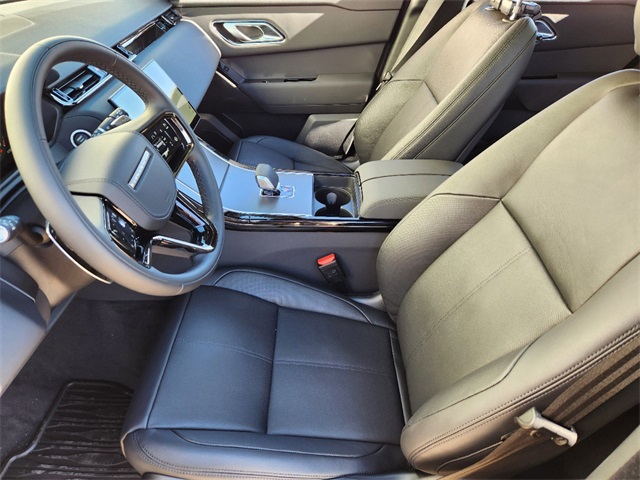 2025 Land Rover Range Rover Velar SE photo 11
