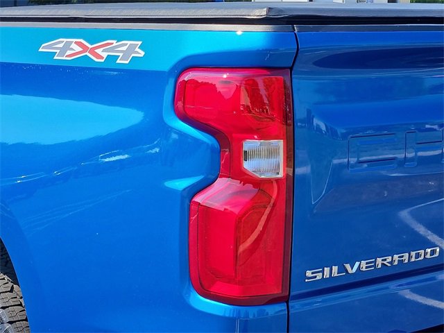 2022 Chevrolet Silverado 1500 RST photo 12