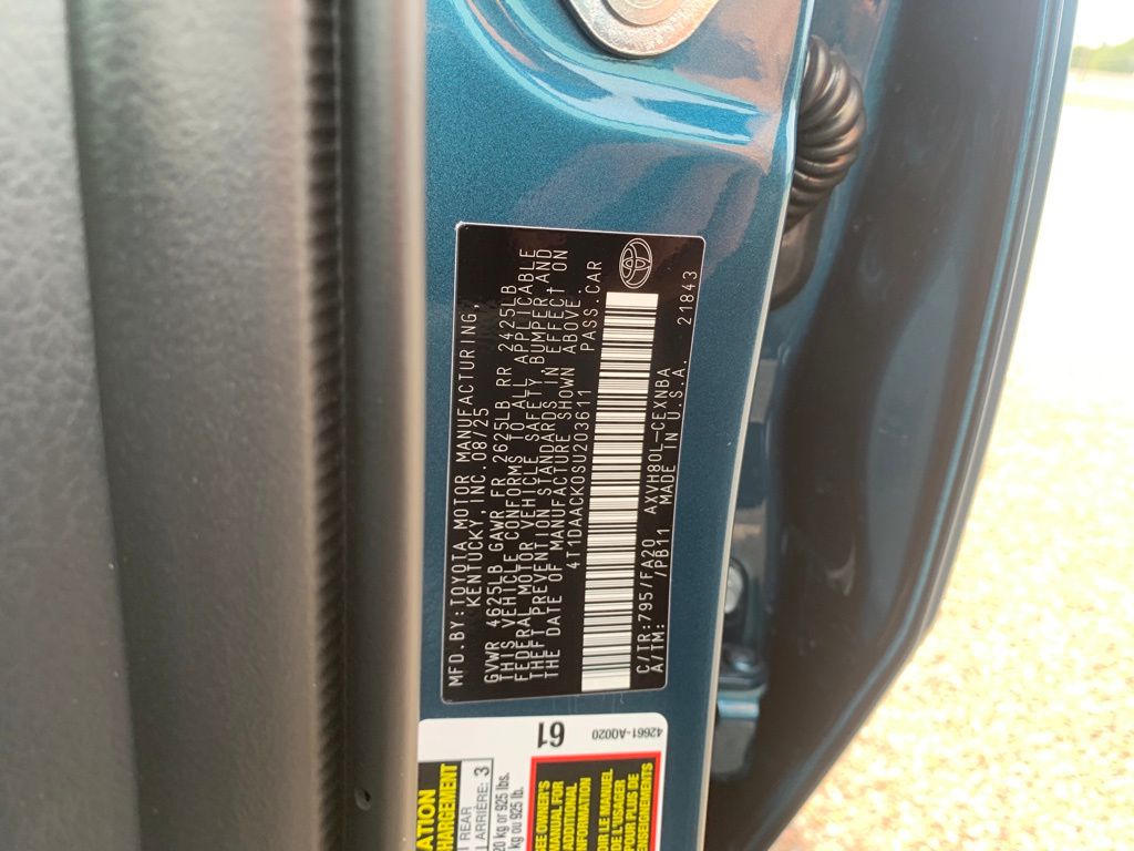 2025 Toyota Camry LE photo 23