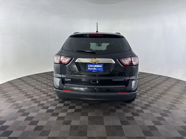 2014 Chevrolet Traverse 1LT photo 2